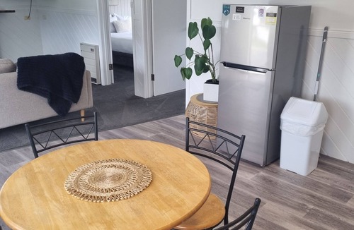 St Helens Hotel | Georges Bay Apartments