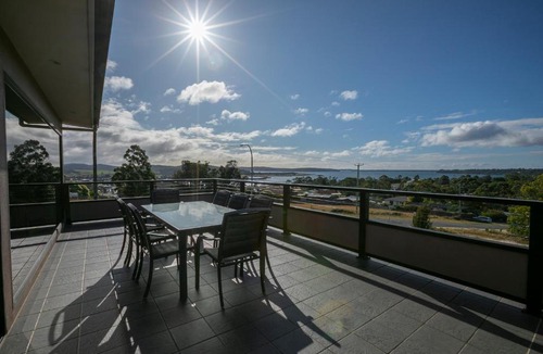St Helens House | Georges Bay Luxury