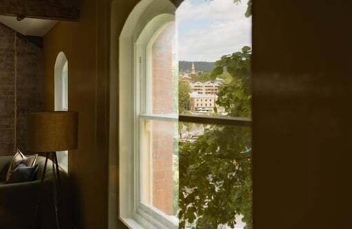 Sullivan's Cove Apartment | Gibson's Mill Penthouse with private balcony - 301