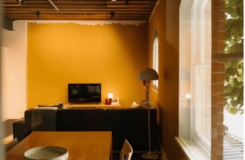 Sullivan's Cove Apartment | Gibson's Mill waterfront warehouse apartment - 201