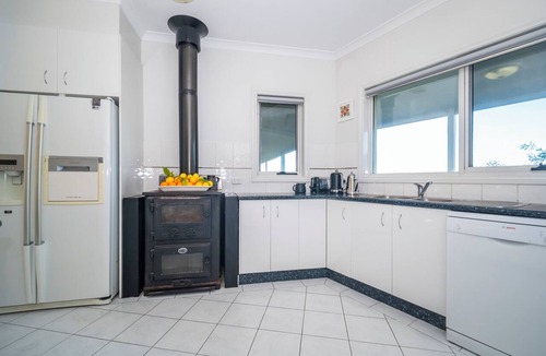 Yallourn North House | Gippsland Gem - Accessible Accommodation