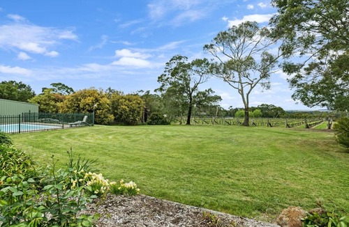 Gisborne House | Gisborne Peak Winery - Blue Gum Guest House