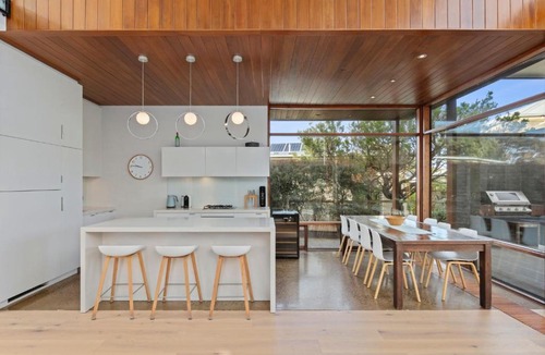 Point Lonsdale House | Glaneuse Getaway