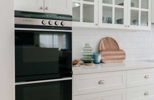 Forresters Beach House | Glass House Escape at Forresters