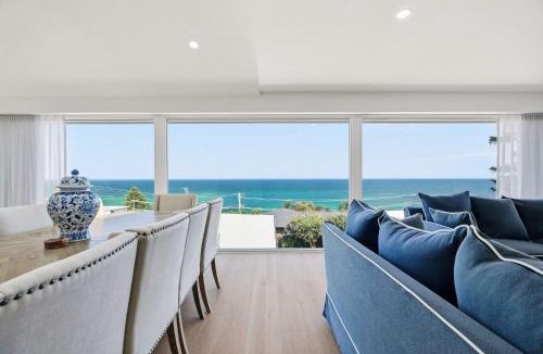 Forresters Beach House | Glass House Escape at Forresters