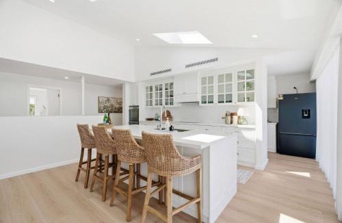 Forresters Beach House | Glass House Escape at Forresters