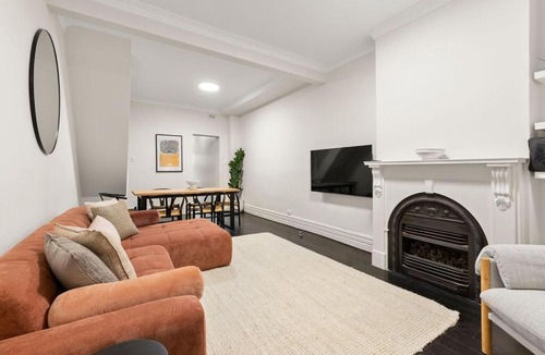 Glebe Apartment | Glebe Retreat with Parking & Outdoor Dining