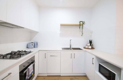 Wagga Wagga Apartment | Glen’s Fitz St Getaway - CBD Central