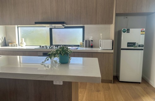 Glen Waverley House | Glen waverley four bedroom townhouse WIFI Garage