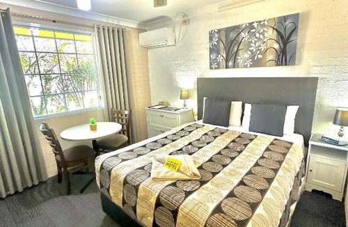 South Tamworth Hotel | Golden Grain Motor Inn