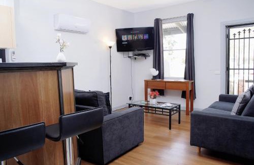 Ballarat House | Golden Point Cottage Central Ballarat