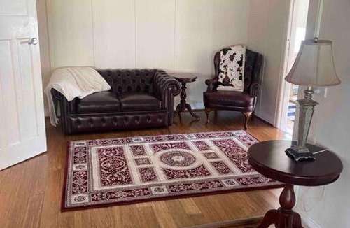 West Wyalong Apartment | Golden Street Cottage
