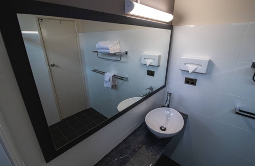 Dubbo Hotel | Golden West Motor Inn