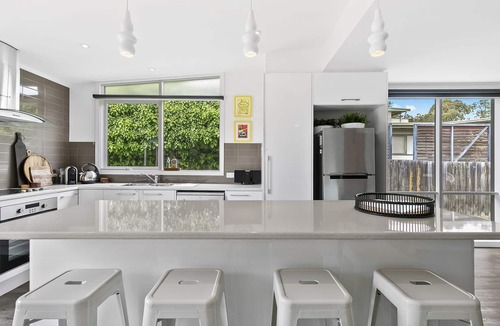 Anglesea House | Golf Retreat I Pet Friendly I Close to Golf Course