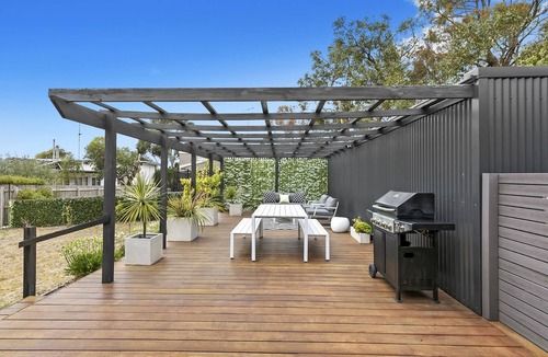 Anglesea House | Golf Retreat I Pet Friendly I Close to Golf Course