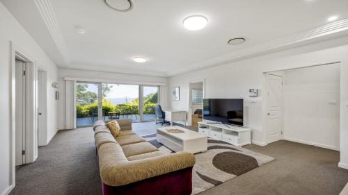 Killcare Heights House | 'Gone Coastal' by HolidayCo