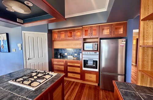 Goode Beach House | Goode Beach Family Luxury beckons