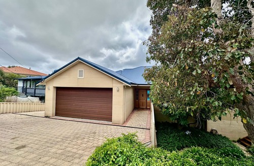 Goode Beach House | Goode Beach Family Luxury beckons