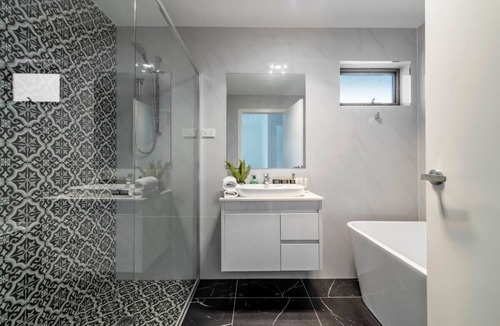 Hawker House | Gorgeous Hawker Townhouse