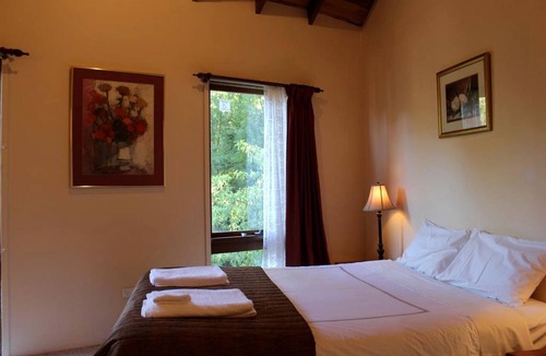 Kalorama Cabin | Gorgeous Octagonal Tree House Rental for a Unique Dandenong Ranges Accommodation near Melbourne