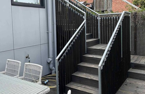 Hobart Central Business District House | Gorgeous renovated duplex in central location. Walk to Salamanca, city & beach.
