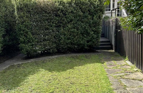 Hobart Central Business District House | Gorgeous renovated duplex in central location. Walk to Salamanca, city & beach.