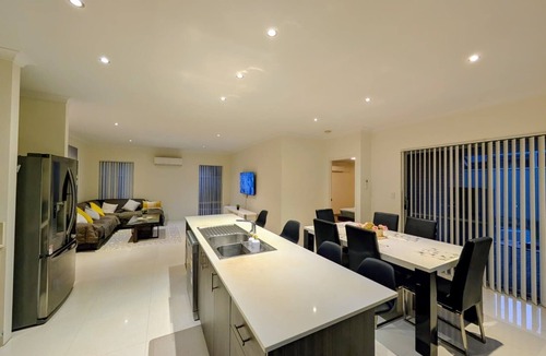 Harrisdale House | Grand Comfort