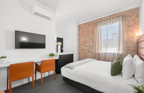 Wyong Hotel | Grand Hotel and Studios