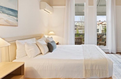 Glebe Apartment | Grand Victorian Stay in the Heart of Glebe