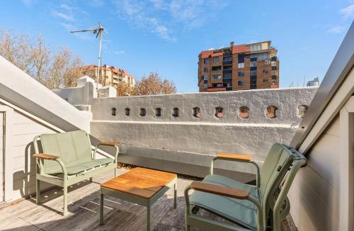 Potts Point Apartment | Grand Victorian Terrace Near Sydney Harbour