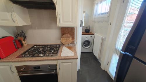 Glenroy Apartment | Grandview Garden Studio