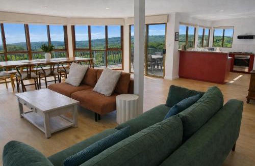Gracetown House | Grandview Holiday Beach House