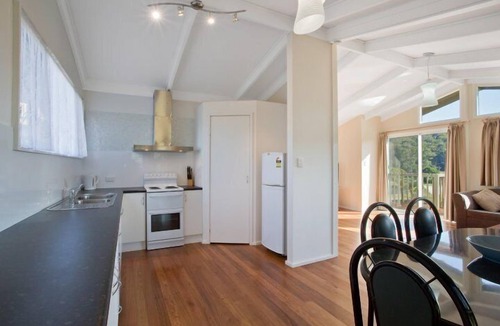 Merimbula Cabin | Grantys House - 3 bedroom option