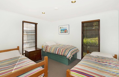 Avoca Beach House | Great For 2 Families - Close to the Beach
