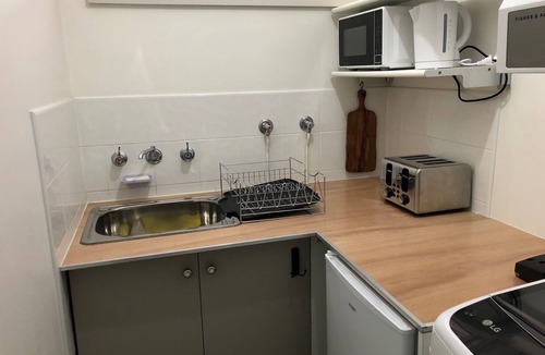 Avalon Beach Apartment | Great location, spacious apartment.