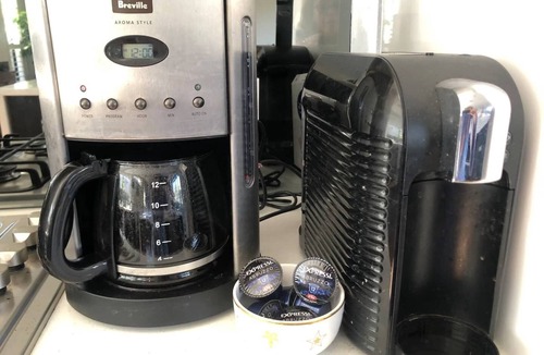Brighton House | Great LocationClose to Beach, Cafe's,AquaticsPublic Trans,Airport. Free Parking