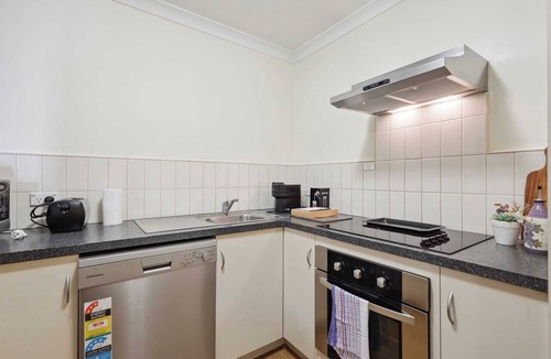 Northbridge Apartment | Great Value| 2 Bedroom | Secure | Northbridge Apartment