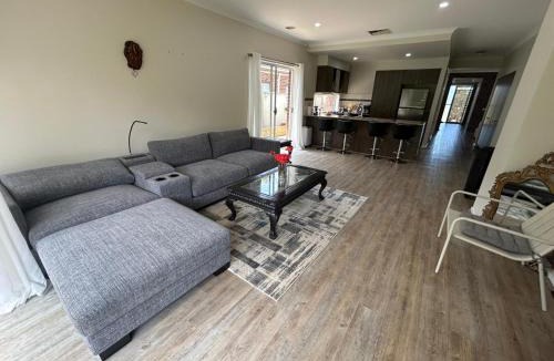 Truganina House | Green and sereen home in western suburbs