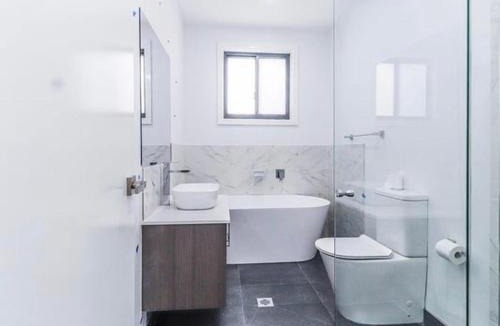 Gregory Hills House | Gregory Hills Haven Luxe