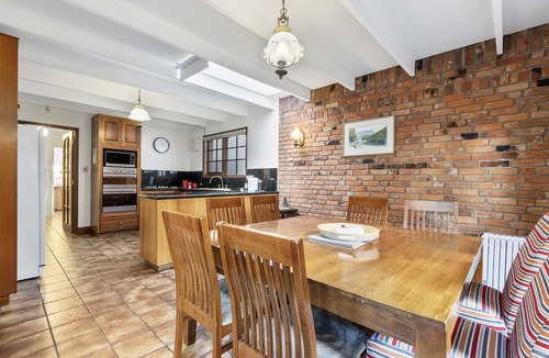 Hobart Central Business District Apartment | Grosvenor Court Apartments Hobart