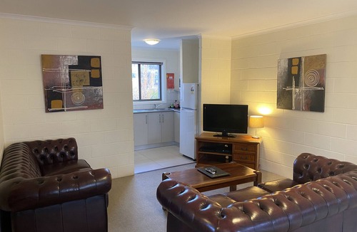 Hobart Central Business District Apartment | Grosvenor Court Apartments Hobart