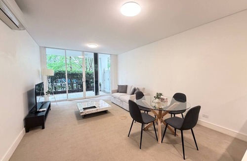 Breakfast Point Apartment | Ground-Floor Comfort Peaceful 1-Bedroom Apartment