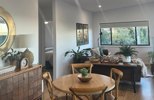 Charlestown Apartment | Guest favourite Ocean Views Breakfast Included