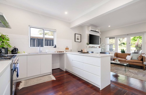 Guildford House | Guildford Cottage | Swan BnB Management