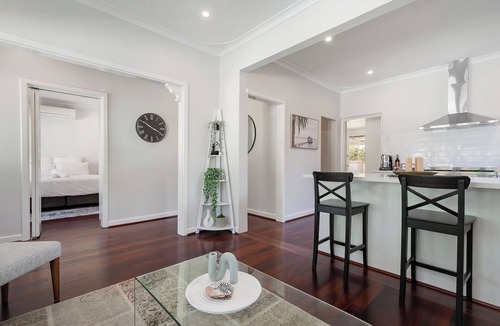 Guildford House | Guildford Cottage | Swan BnB Management