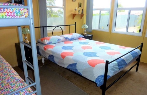 Moonta Bay Hotel | Gunnadoo, Moonta Bay
