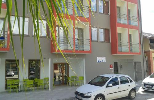 Les Hattes Hotel | Hôtel Amazonia du Fleuve*