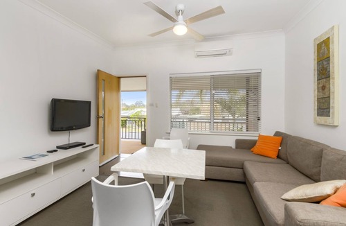 North Haven Apartment | H2O Holiday Apartments - Unit 6