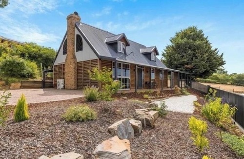 Hahndorf House | Hahndorf Log Cabin, Adelaide Hills