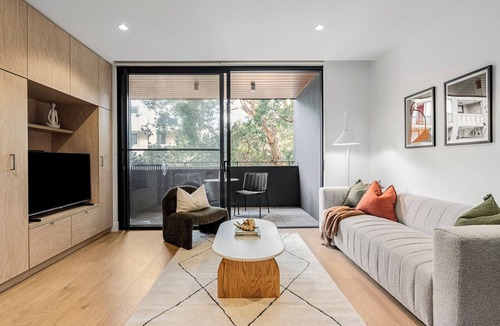 Bondi Beach Apartment | Hall St Apartments by Urban Rest